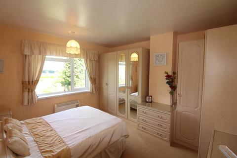 56 Birkholme Drive, Stoke-on-trent, ST3 7LS