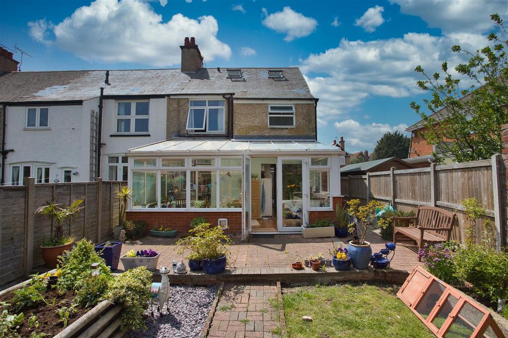 Sutherland Road, Deal 4 bed house £1,350 pcm (£312 pw)