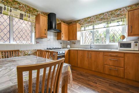 9 Heron Close, Blackburn, BB1 8NU