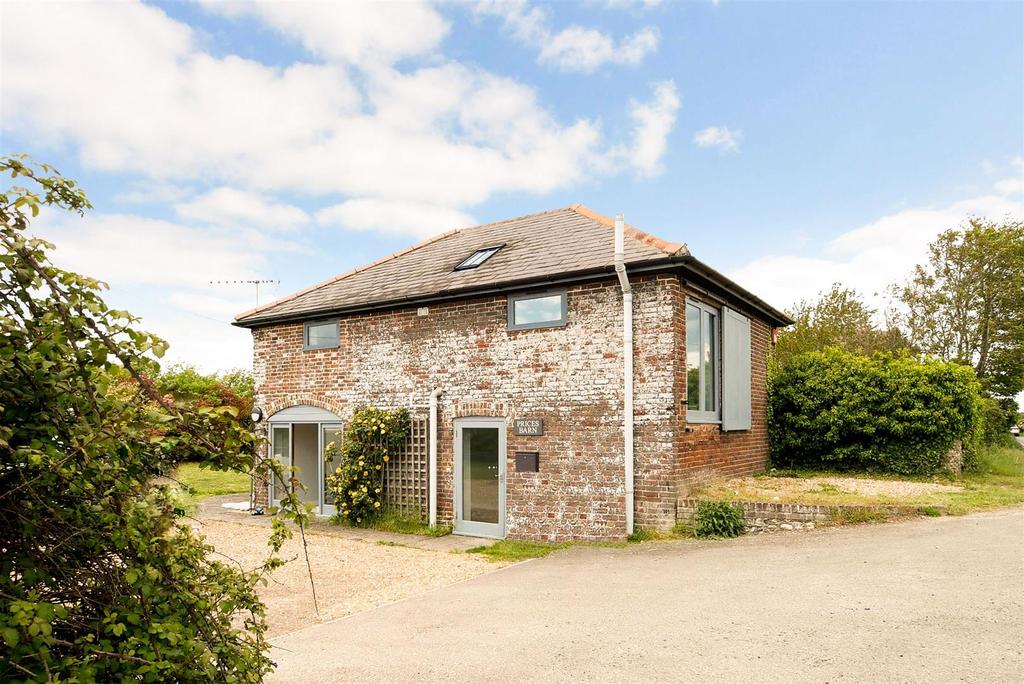 Selsey Road, Donnington, Chichester 3 bed detached bungalow £1,500