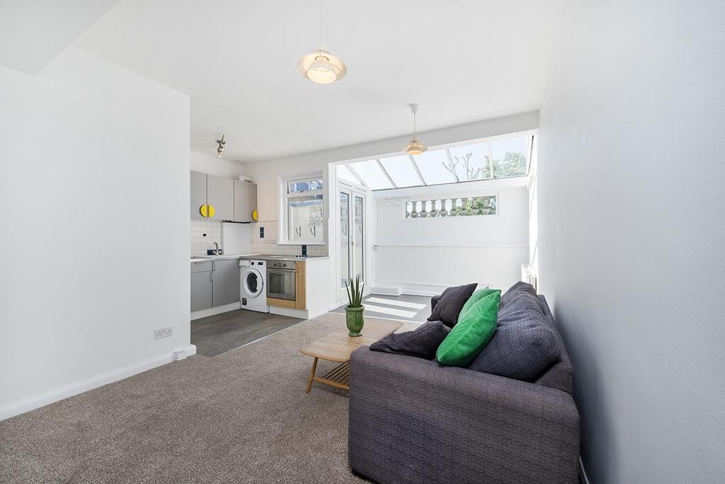 Bristol Gardens, Little Venice W9 1 bed flat £1,560 pcm (£360 pw)
