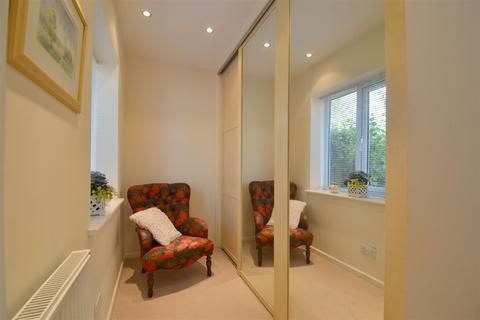 18 Borrowdale Road, Malvern, WR14 2DS