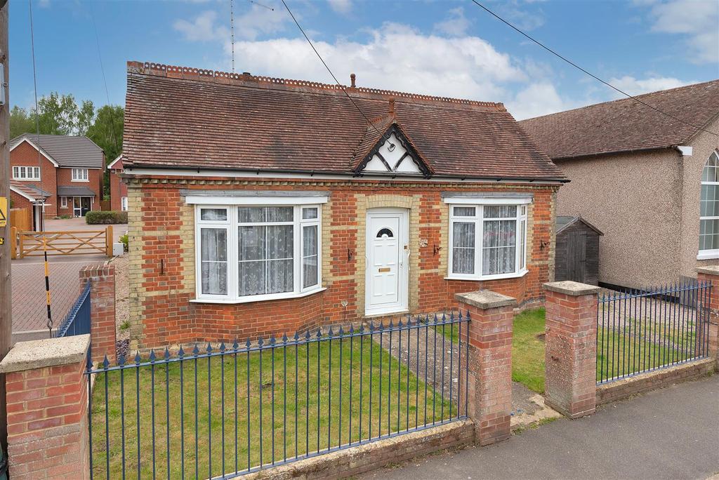 The Freehold, East Peckham, Tonbridge 2 bed bungalow £415,000