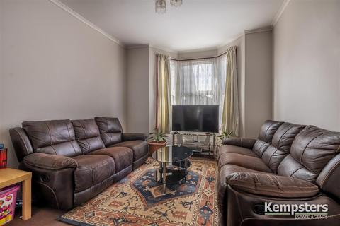 127 Clarence Road, Grays, RM17 6RD