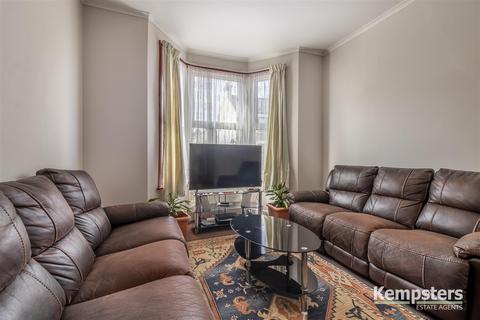127 Clarence Road, Grays, RM17 6RD