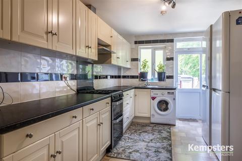 127 Clarence Road, Grays, RM17 6RD