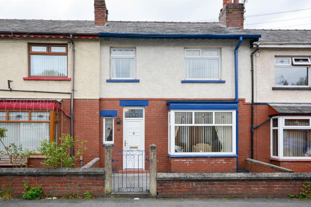 Moore Street East, Whelley, Wigan, WN1 3XZ 3 bed terraced house £114,995