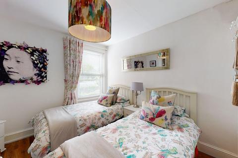 1 Albert Road, Canterbury, CT1 1UJ