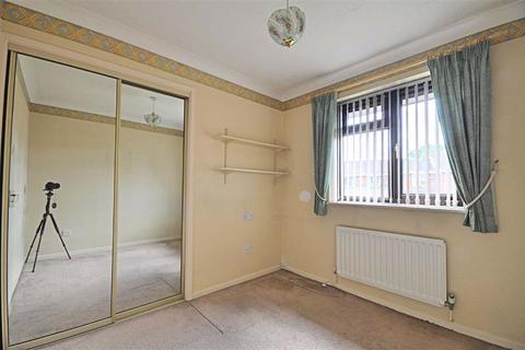 6 Broadfield Gardens, Great Meadow, Worcester, WR4 0DP