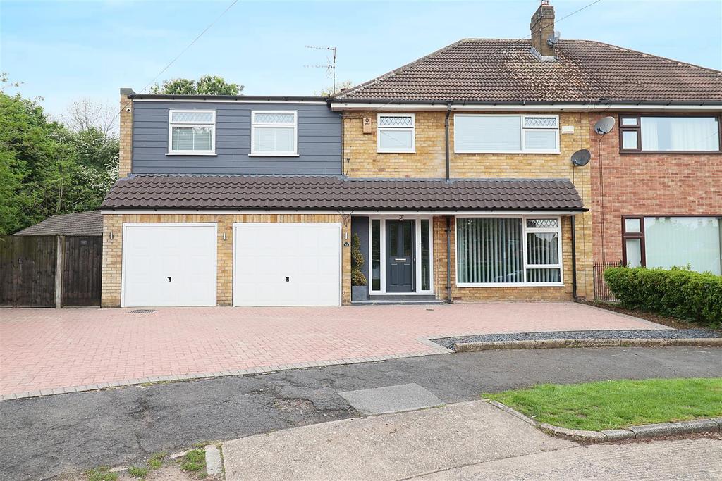 Marshall Avenue, Willerby 4 bed semidetached house £360,000