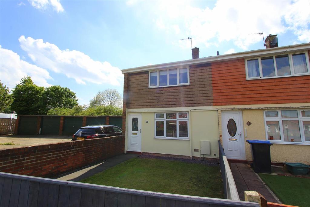 Biscop Crescent, Newton Aycliffe 2 bed terraced house £525 pcm (£121 pw)