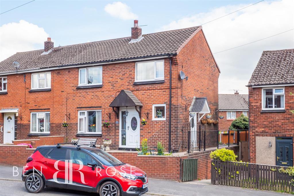 Cowling Brow, Chorley 3 bed semidetached house £159,995