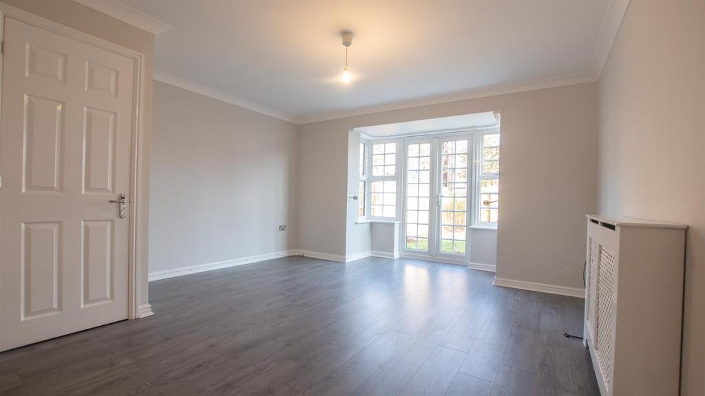 Marquis Court, Sovereign Park, York... 2 bed townhouse £975 pcm (£225 pw)