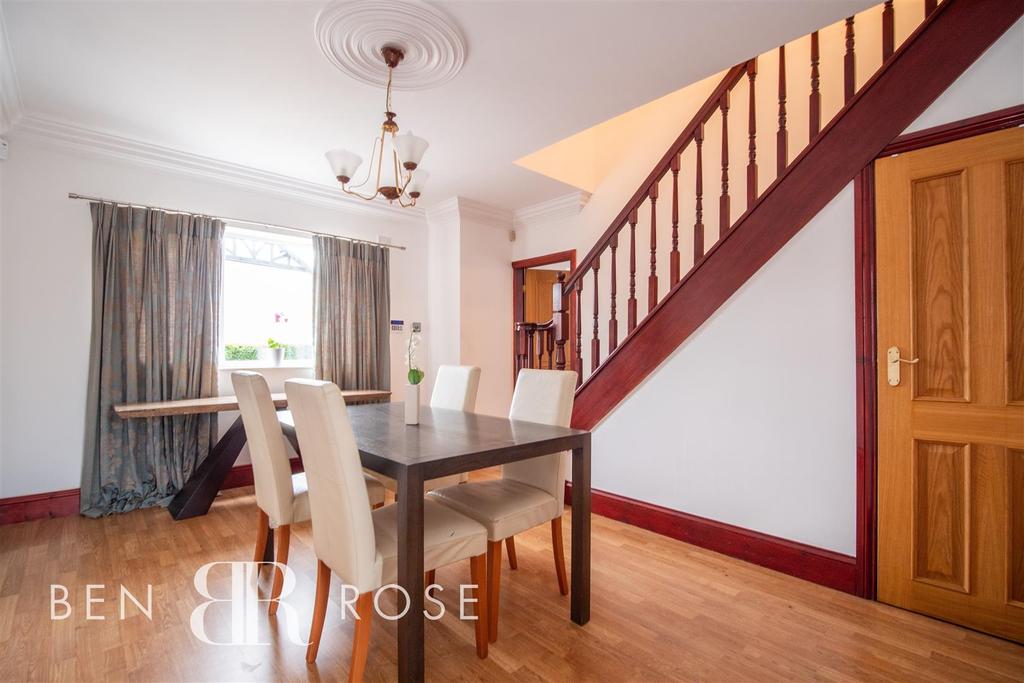 Fowler Lane, Farington Moss, Leyland 5 bed detached house £500,000