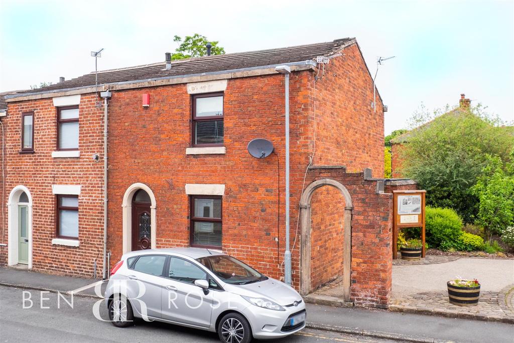 Mill Street, Farington, Leyland 2 bed end of terrace house £110,000