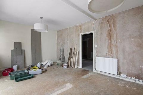 17 Brampton Road, St Albans, AL1 4PP