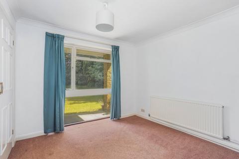 4 bedroom detached house to rent, Waverley Drive, Camberley, Surrey