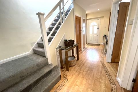 213 Eden Way, Beckenham, BR3 3DS