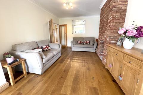 213 Eden Way, Beckenham, BR3 3DS