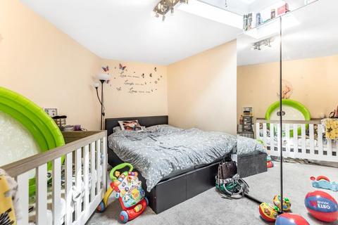 26 Carlton Road, Slough, SL2 5PZ