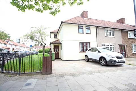 422 Heathway, Dagenham, RM10 8QD