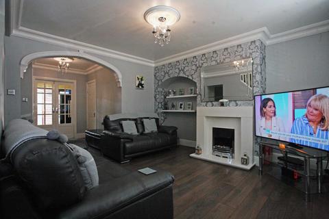 422 Heathway, Dagenham, RM10 8QD