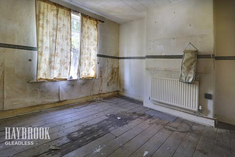 66 Cliffefield Road, Sheffield, S8 9DL