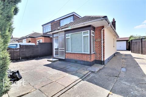 54 Benfleet Park Road, Benfleet, SS7 5HJ