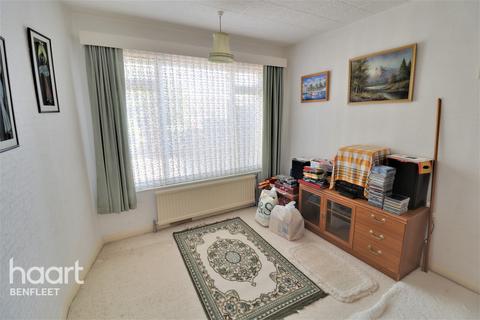 54 Benfleet Park Road, Benfleet, SS7 5HJ