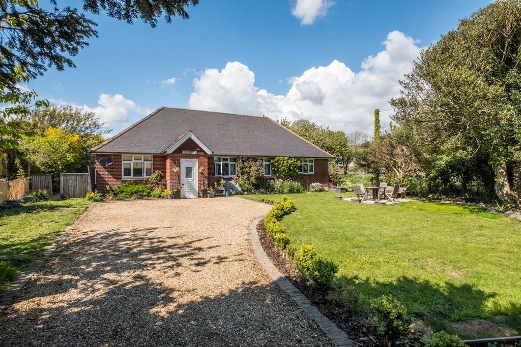 Brighstone, Isle Of Wight 4 bed detached house for sale £450,000