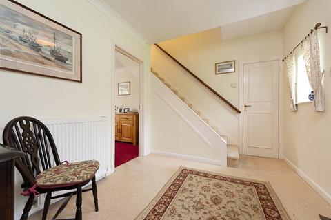 78 Ballards Way, South Croydon, CR2 7LA