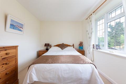 78 Ballards Way, South Croydon, CR2 7LA