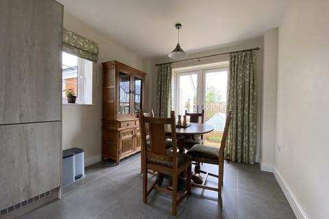 42 Great View, Chulmleigh, EX18 7DY