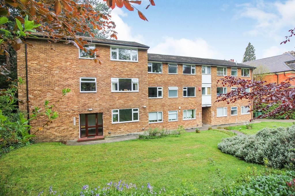Lubbock Road, Chislehurst 2 bed apartment for sale £360,000