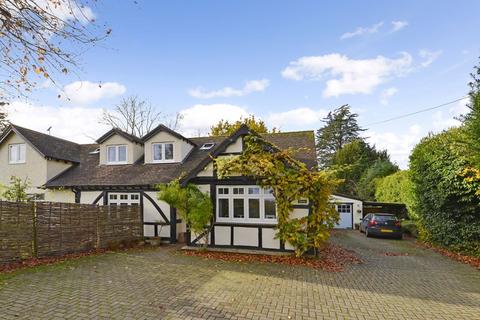 Bankside Cox Green, Rudgwick, Horsham, RH12 3DD