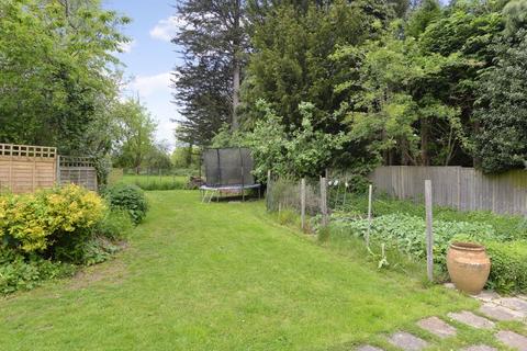 Bankside Cox Green, Rudgwick, Horsham, RH12 3DD
