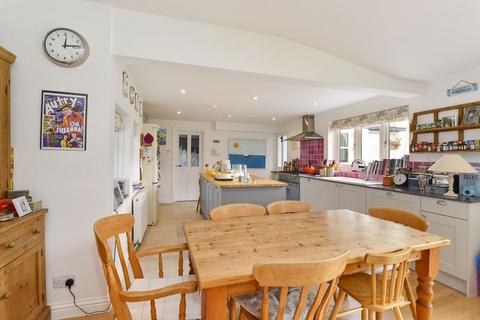 Bankside Cox Green, Rudgwick, Horsham, RH12 3DD