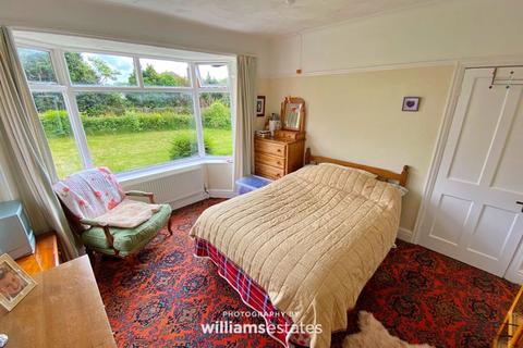 Dyoll House Ffordd Ffynnon, Dyserth, Rhyl, LL18 6HH
