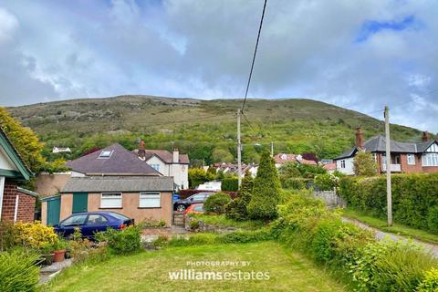 Dyoll House Ffordd Ffynnon, Dyserth, Rhyl, LL18 6HH