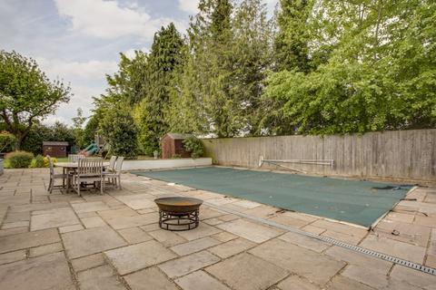 Holly Cottage Crown Lane, Farnham Royal, Slough, SL2 3SF
