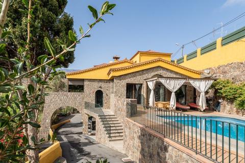 13 bedroom villa - Las Palmas, 29600, Spain
