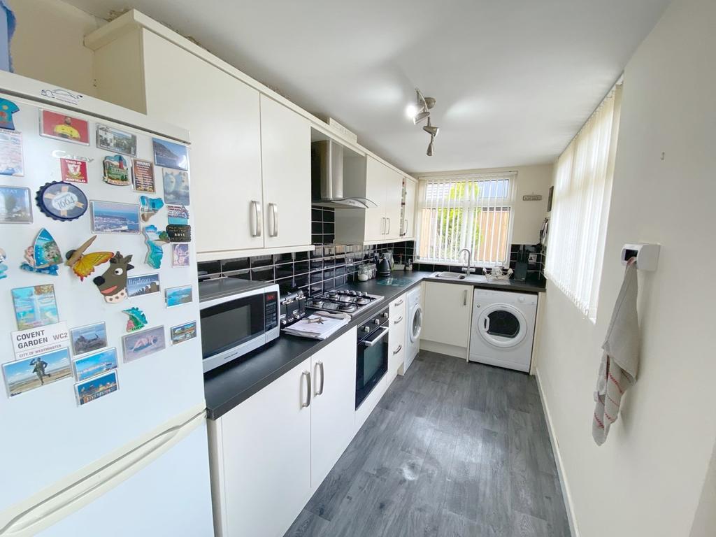 Neville Avenue, Warrington, WA2 3 bed semidetached house £160,000