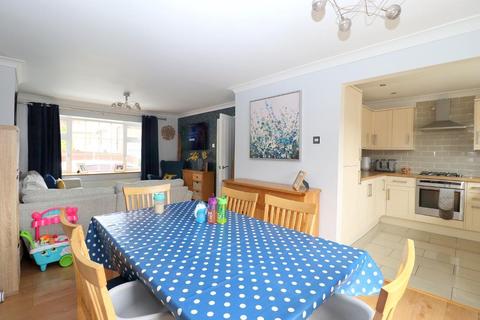 18 Cheviot Road, Luton, LU3 3DQ