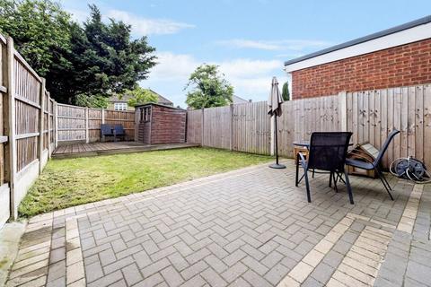13 Glenton Close, Romford, RM1 4AN