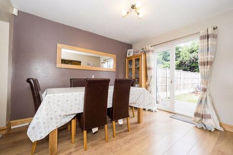 13 Glenton Close, Romford, RM1 4AN