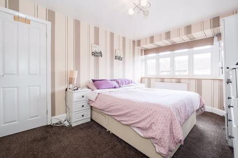 13 Glenton Close, Romford, RM1 4AN