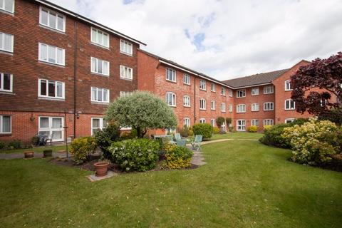 1 bedroom ground floor flat for sale - Stockbridge Road, Chichester