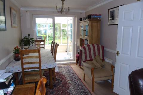 33a Azalea Drive, Burbage, Hinckley, LE10 2SH