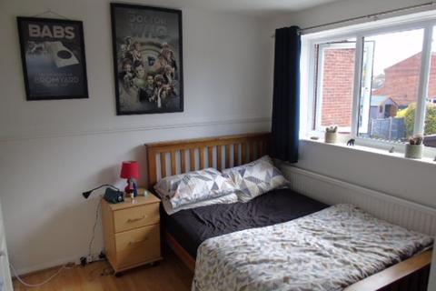 33a Azalea Drive, Burbage, Hinckley, LE10 2SH