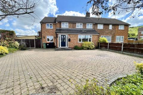 152 Jeans Way, Dunstable, LU5 4PP
